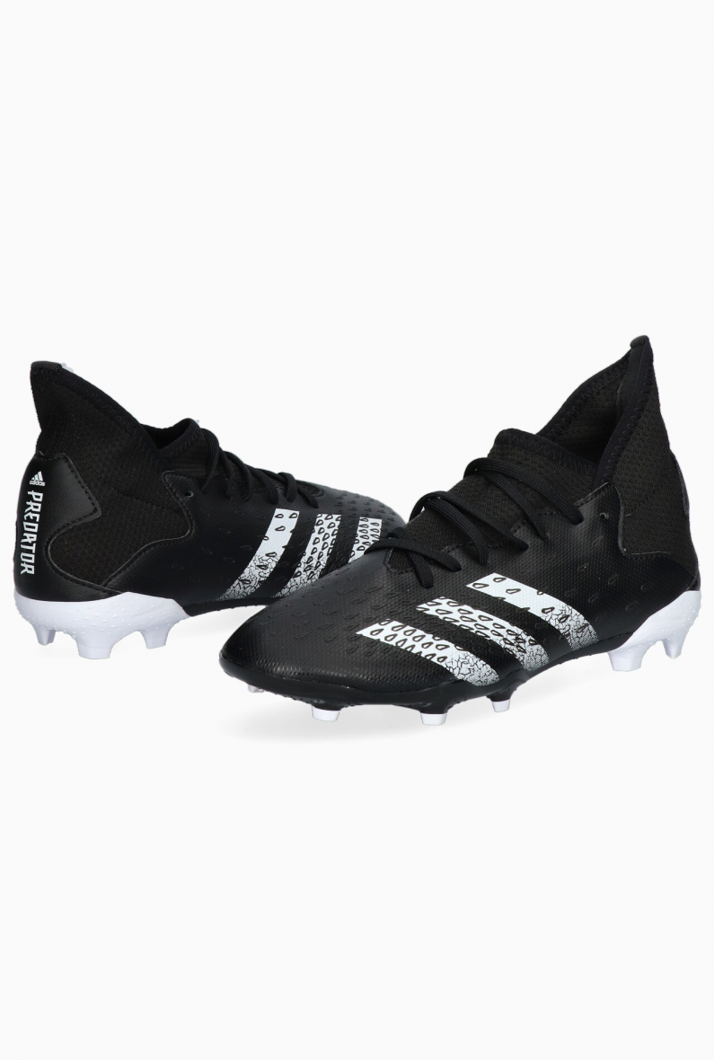 Buty piłkarskie korki Adidas Predator Freak.3 FG Junior FY1031 - obrazek 2