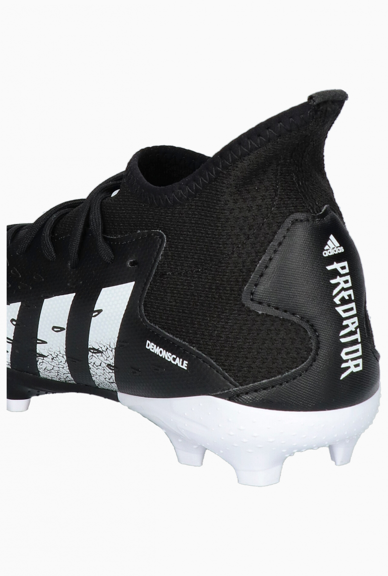 Buty piłkarskie korki Adidas Predator Freak.3 FG Junior FY1031 - obrazek 5